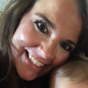 Meet your Posher, Hilary